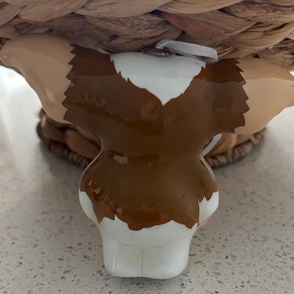 Gremlins Gizmo Christmas Ornament - Picture 3 of 6